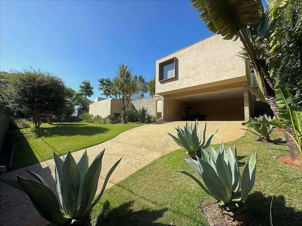 Casa de condomínio à venda com 5 quartos - Vila de São Fernando,