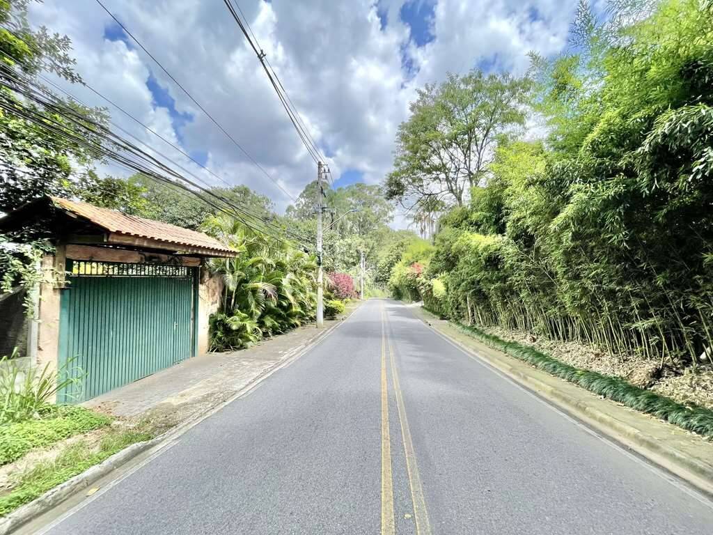  - Est Marselha - Chácaras do Refúgio 3d/1ste, TÉRREA, fundos p/ APP