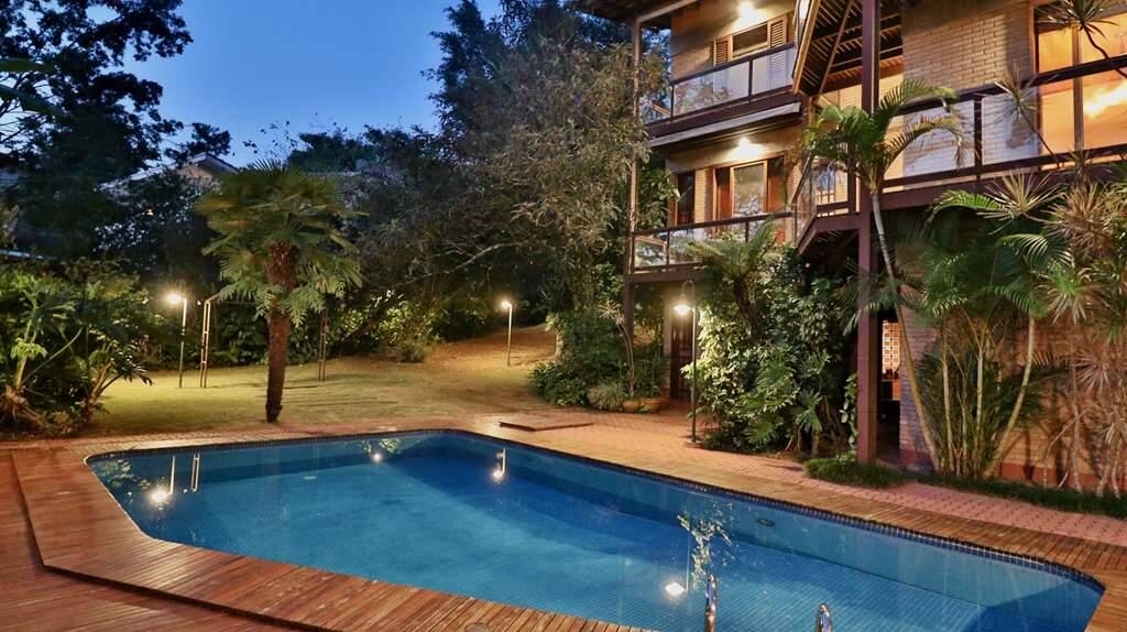 Casa de condomínio à venda com 7 quartos, 1351,74m² - Aldeia da Serra,