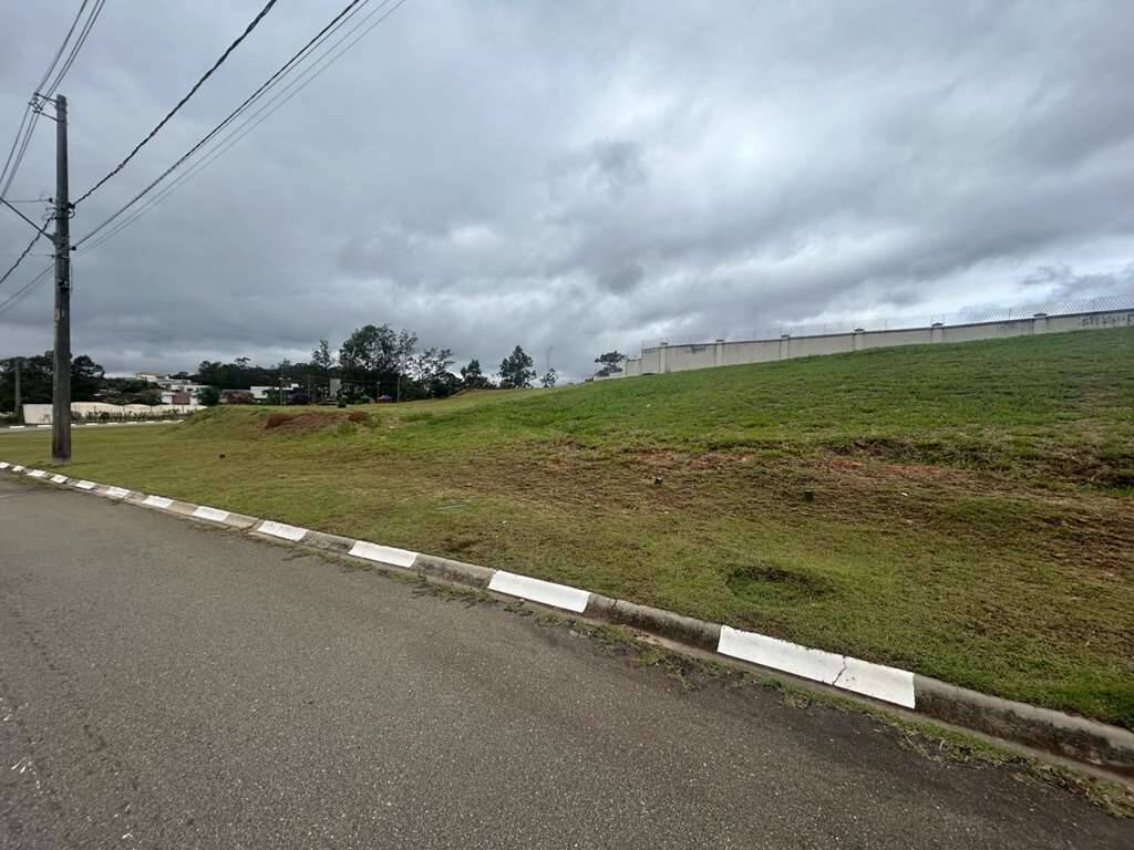  - Condomínio Reserva Santa Maria Nature - Lote  725,8 m² ao lado do clube!