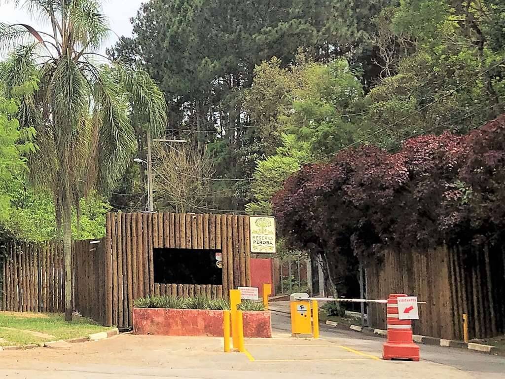 Casa de condomínio à venda com 3 quartos, 372,28m² - Chácaras do Peroba,