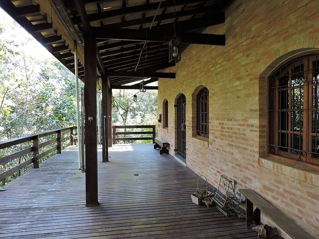 Casa de condomínio à venda com 3 quartos, 372,28m² - Chácaras do Peroba,