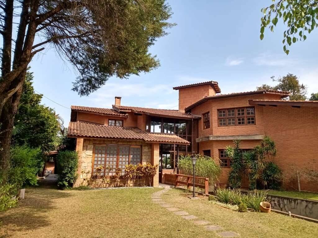  - Cond Forest Hills - 4 dorms (2sts), 4 áreas gourmet, piscina, sauna, vista!