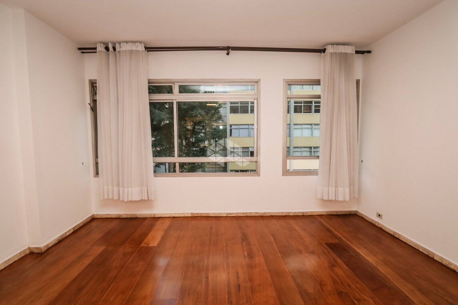 Apartamento à venda com 3 quartos, 130.00m² - Jardim Paulista,