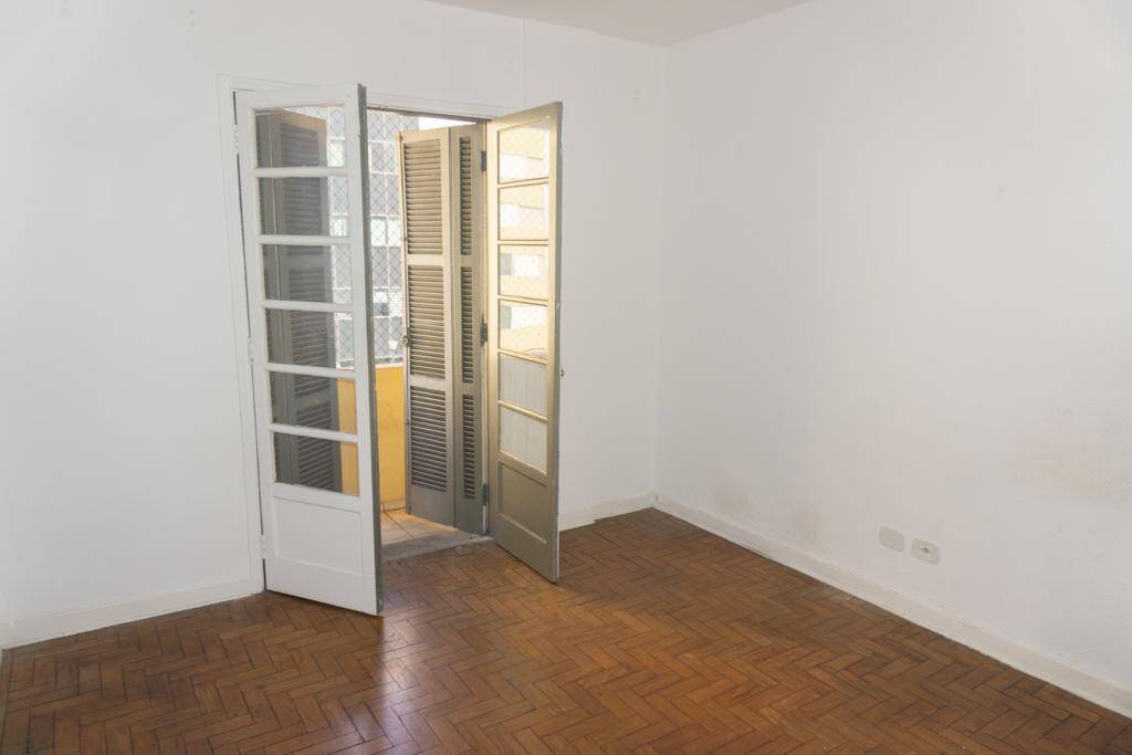  - Apartamento de 2 dormitórios na Av. Brigadeiro Luis Antonio