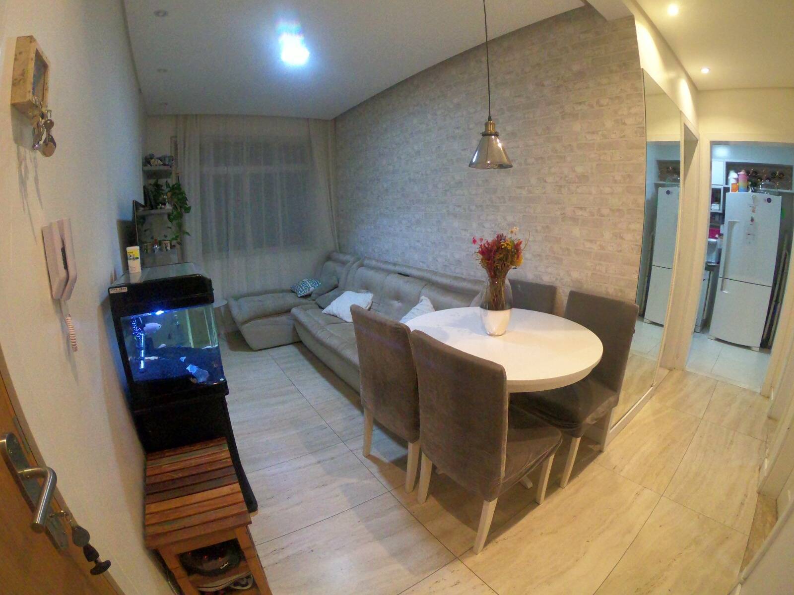  - Apartamento reformado com 2 quartos no Ipiranga