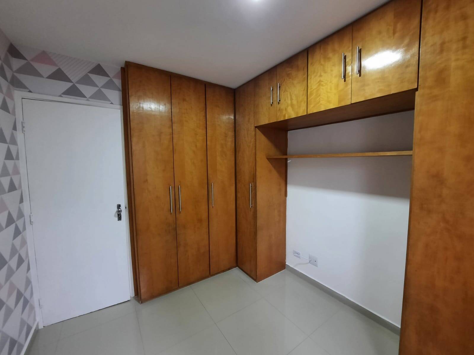 Apartamento à venda com 2 quartos, 55m² - Sacoma,