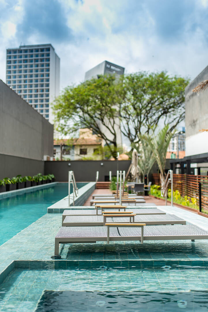 Apartamento todo mobiliado em PINHEIROS com 48,00 m² de área útil - M Baroni Prime