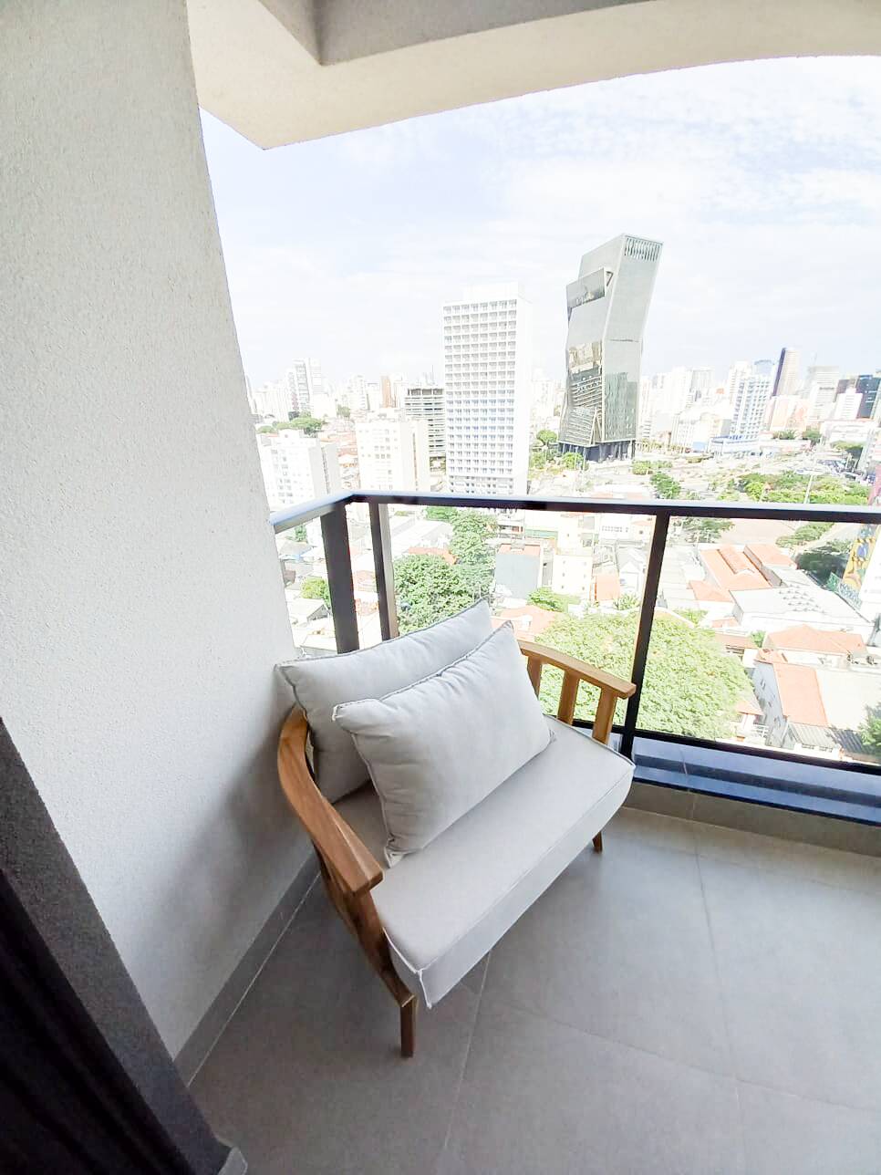  - Apartamento mobiliado no Bairro PINHEIROS com 50 m² de área útil
