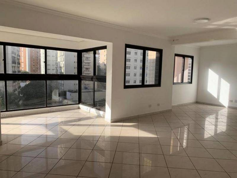 Apartamento no Bairro VILA NOVA CONCEIÇÃO com: 127m² de Área Útil - M Baroni Prime