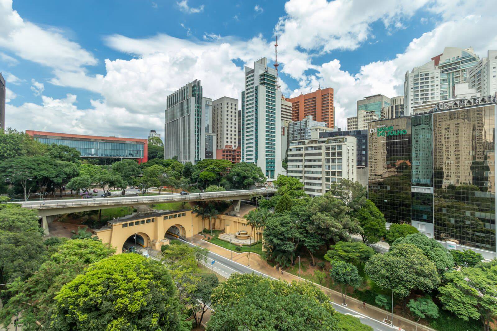 Apartamento à venda com 3 quartos, 350,00m² - Bela Vista,