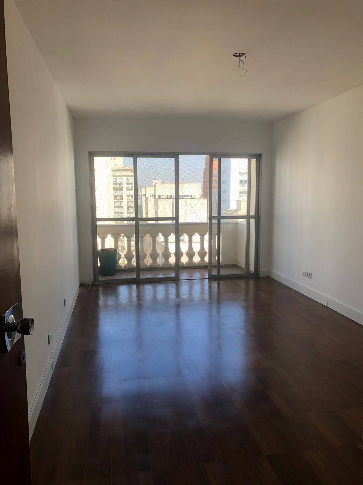 Apartamento com 3 dormitórios para locação no Jardim Paulista - M Baroni Prime