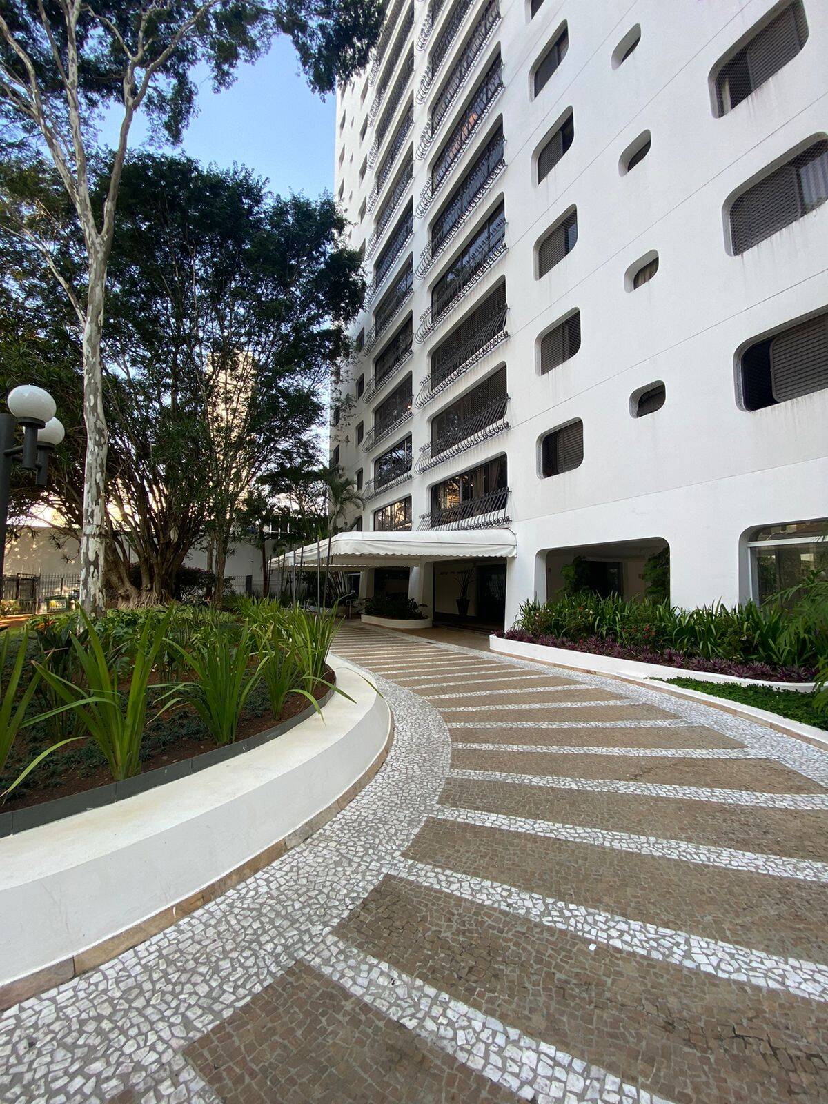 APARTAMENTO COM 3 DORMITÓRIOS PARA LOCAÇÃO NO JARDIM PAULISTA - M Baroni Prime