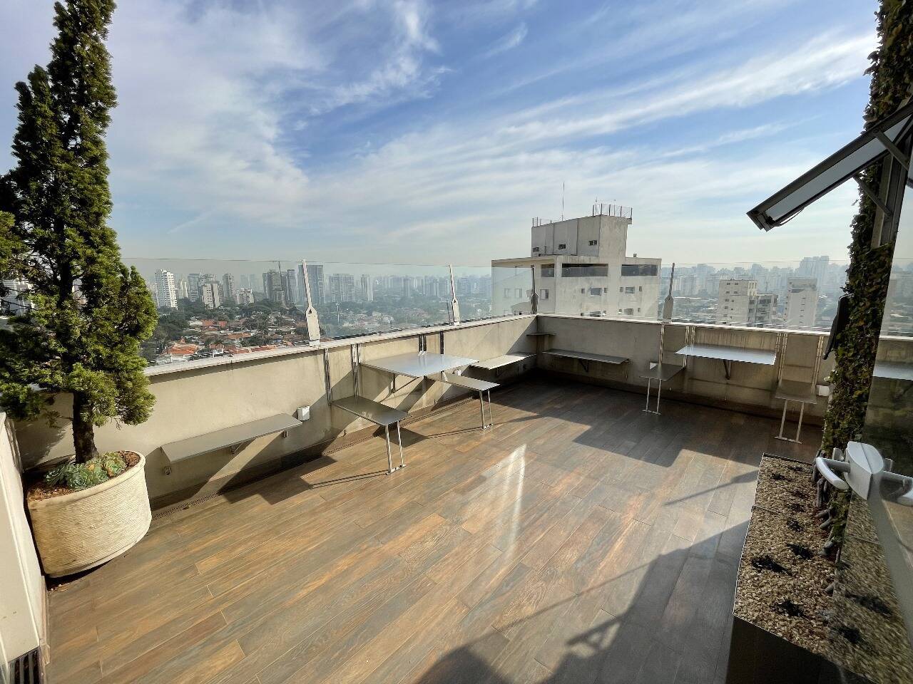 Apartamento à venda com 3 quartos, 121m² - Campo Belo,