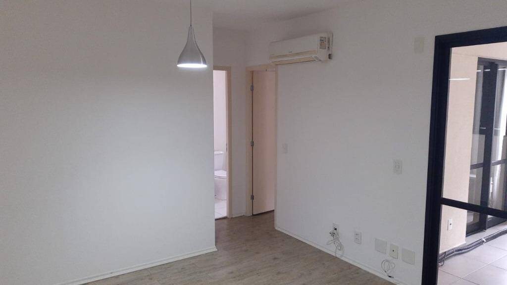  - Apartamento com 2 dormitórios para locação na Bela Vista