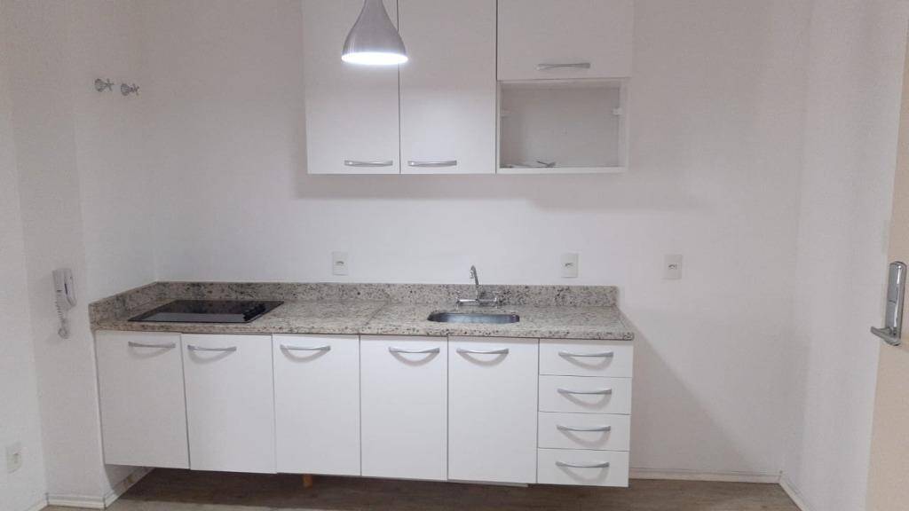  - Apartamento com 2 dormitórios para locação na Bela Vista