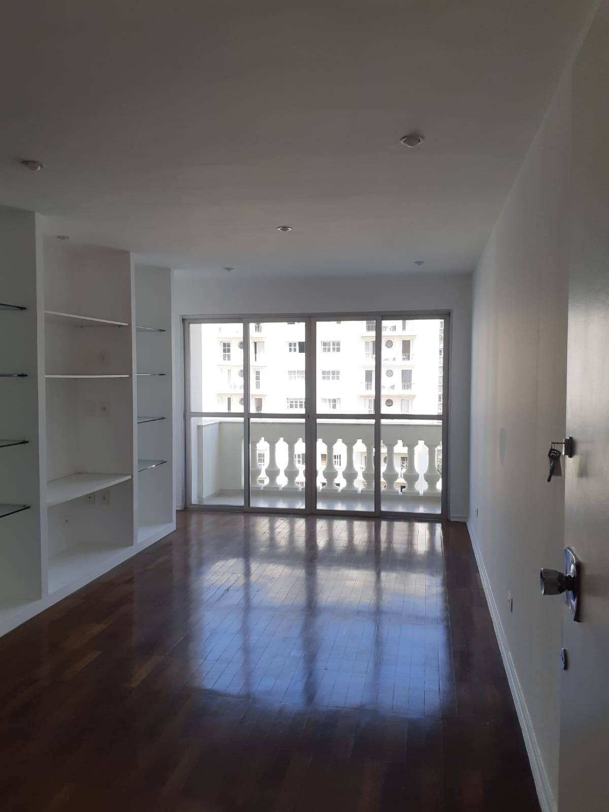 Apartamento com 3 dormitórios para locação no Jardim Paulista - M Baroni Prime