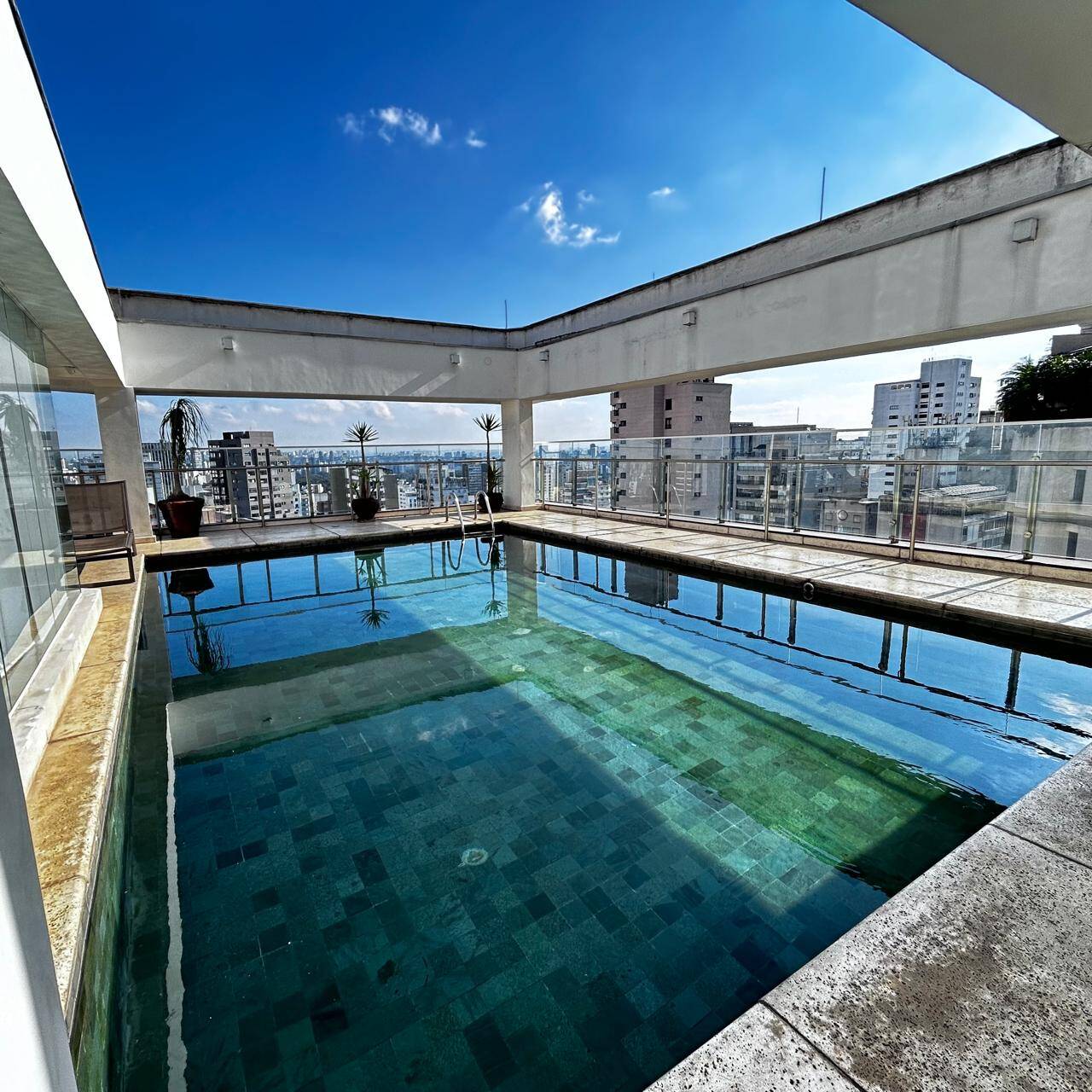 Apartamento com 1 dormitório para locação no Jardim Paulista - M Baroni Prime