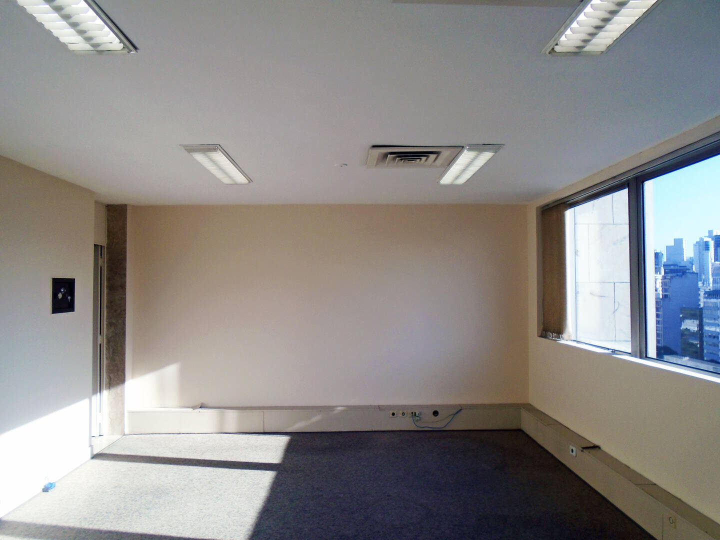  - Conjunto comercial para locação com 4 salas na Líbero Badaró