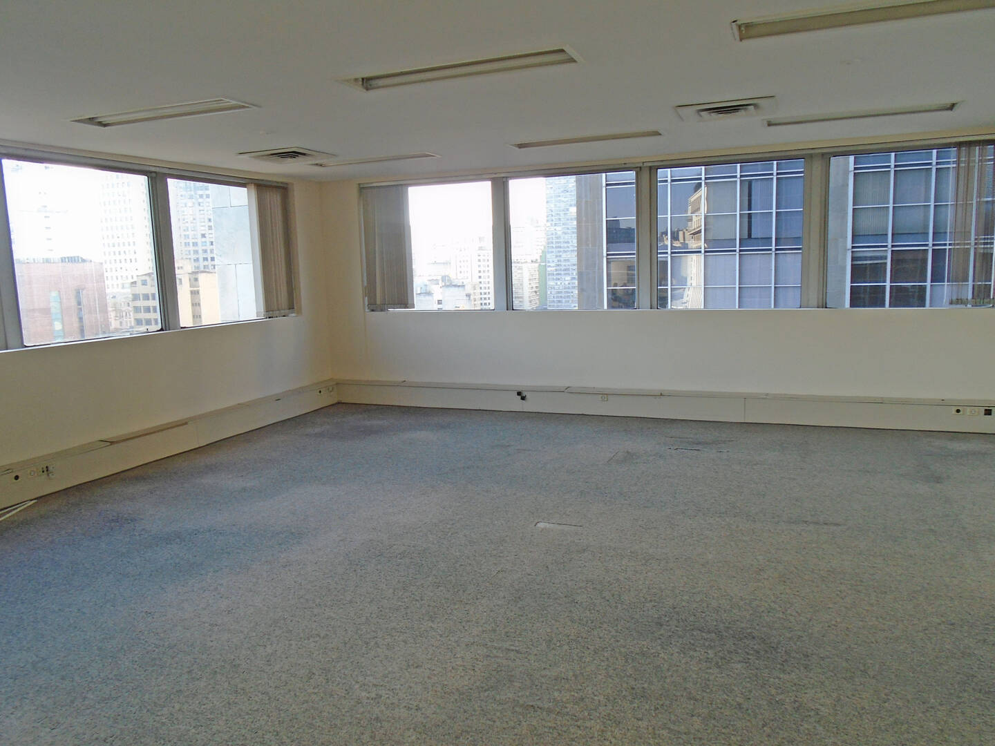Sala comercial para alugar, 170,00m² - Centro,