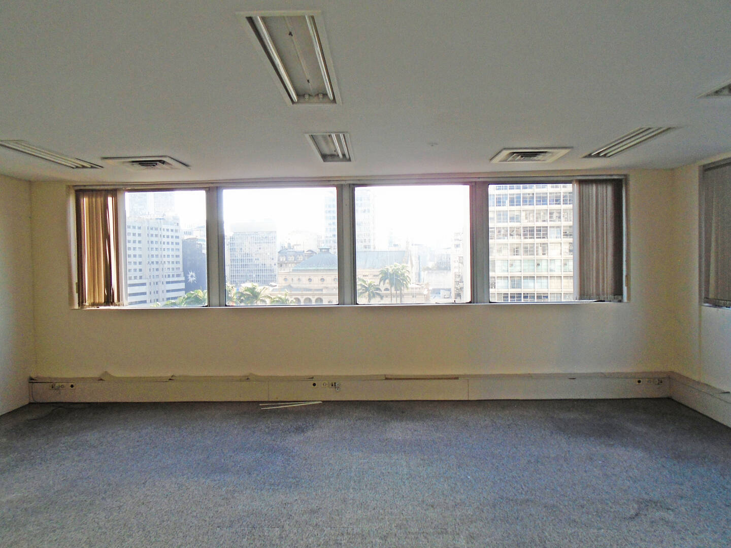 Sala comercial para alugar, 170,00m² - Centro,