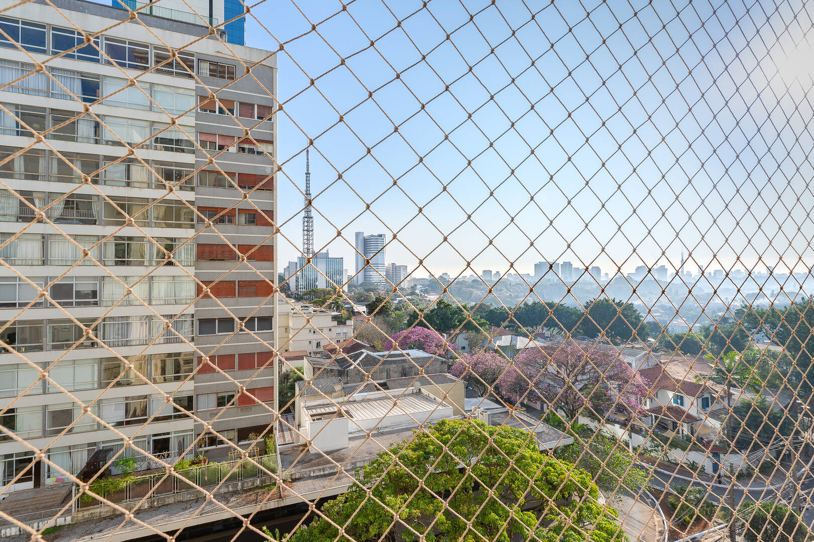  - Apartamento para Locação com 02 dormitórios e 1 Vaga, 60m - Higienópolis