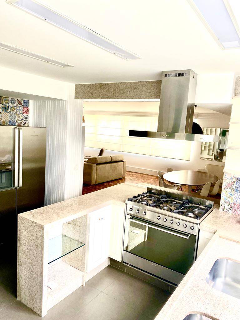  - Apartamento p/ locação ou Venda 3 suítes e 2 vagas no Jardim Paulista, 207m