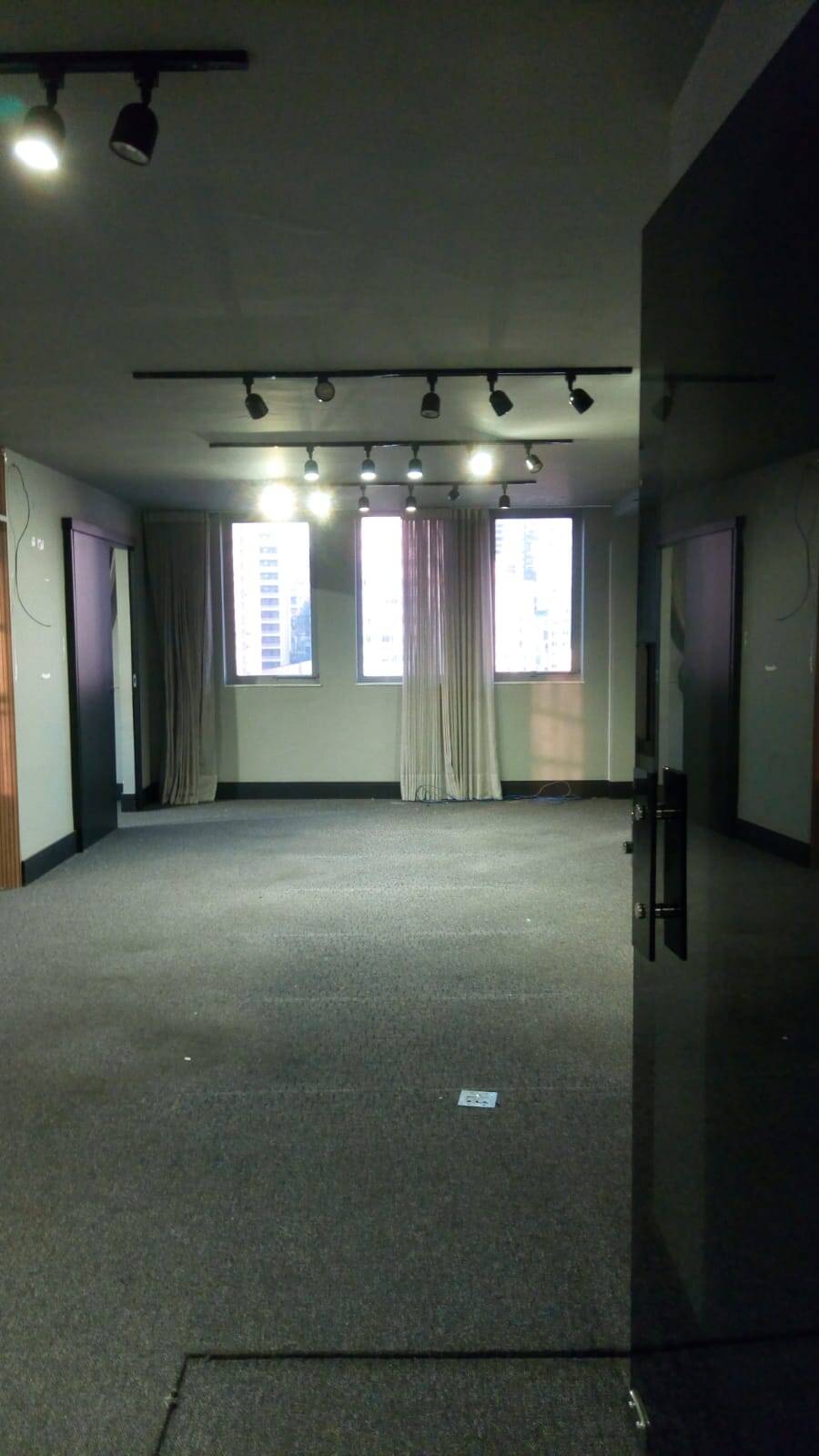 Sala comercial para alugar - Pinheiros,