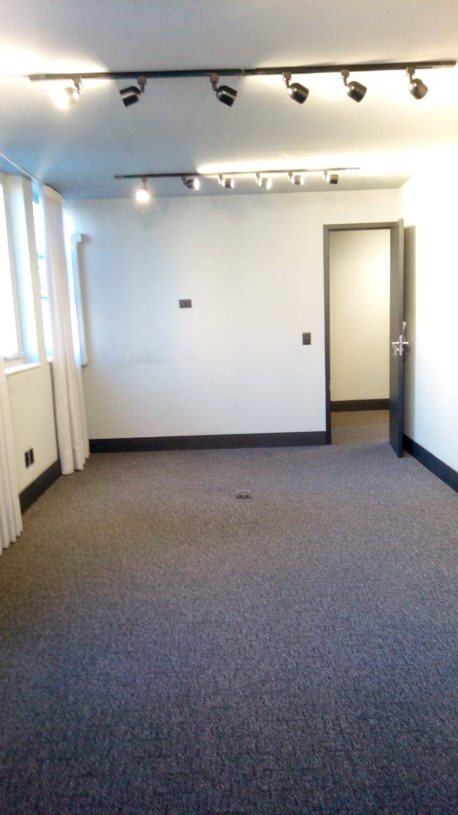 Sala comercial para alugar - Pinheiros,