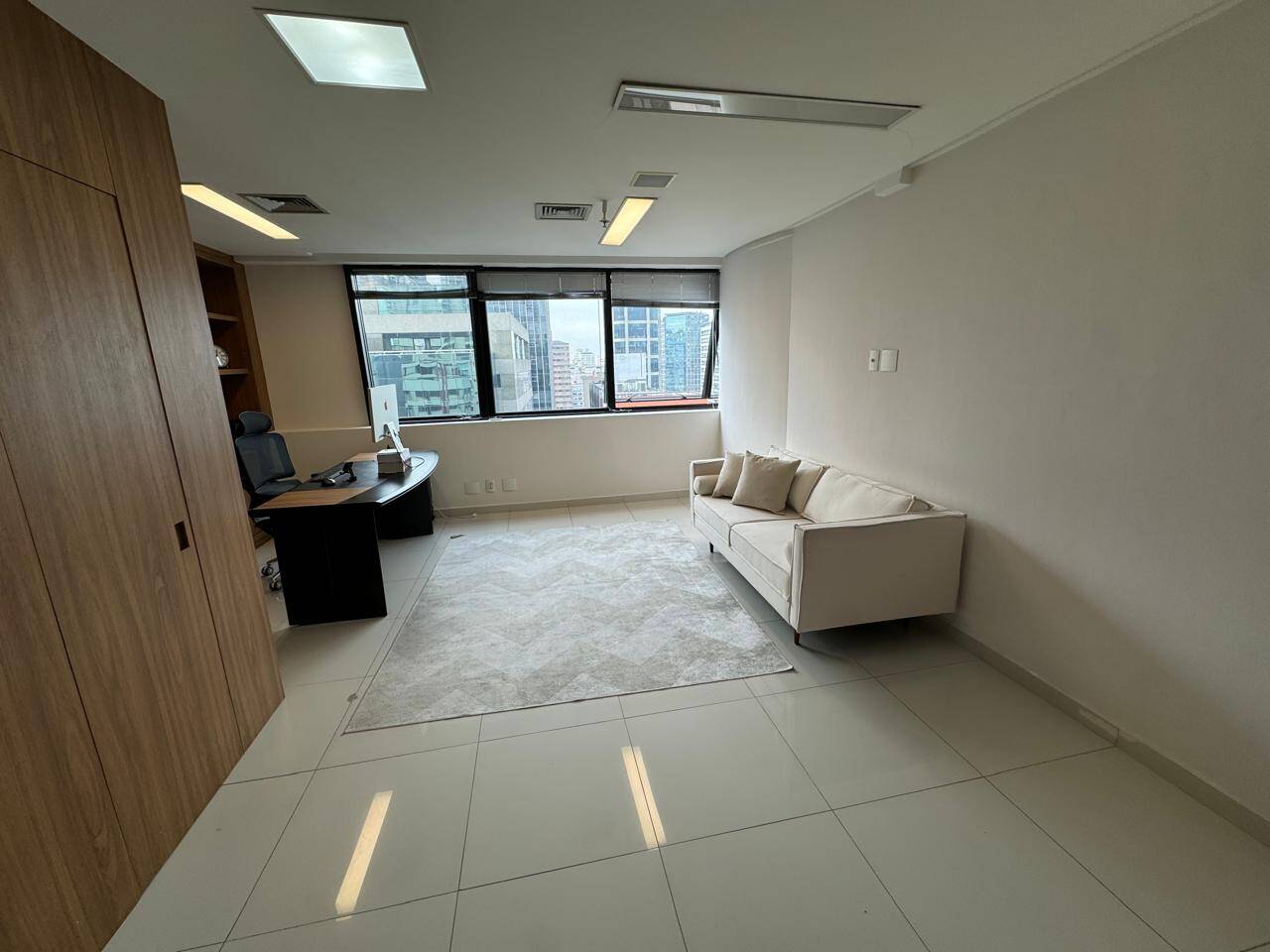 Sala comercial para alugar, 31,00m² - Cerqueira César,
