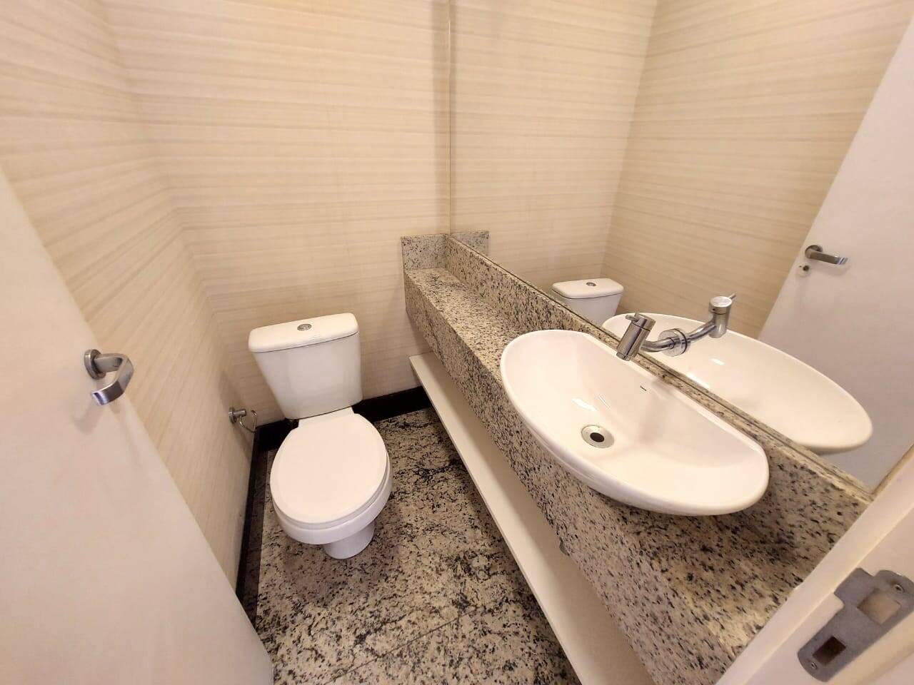  - Apartamento com 3 dormitórios para locação na Barra Funda