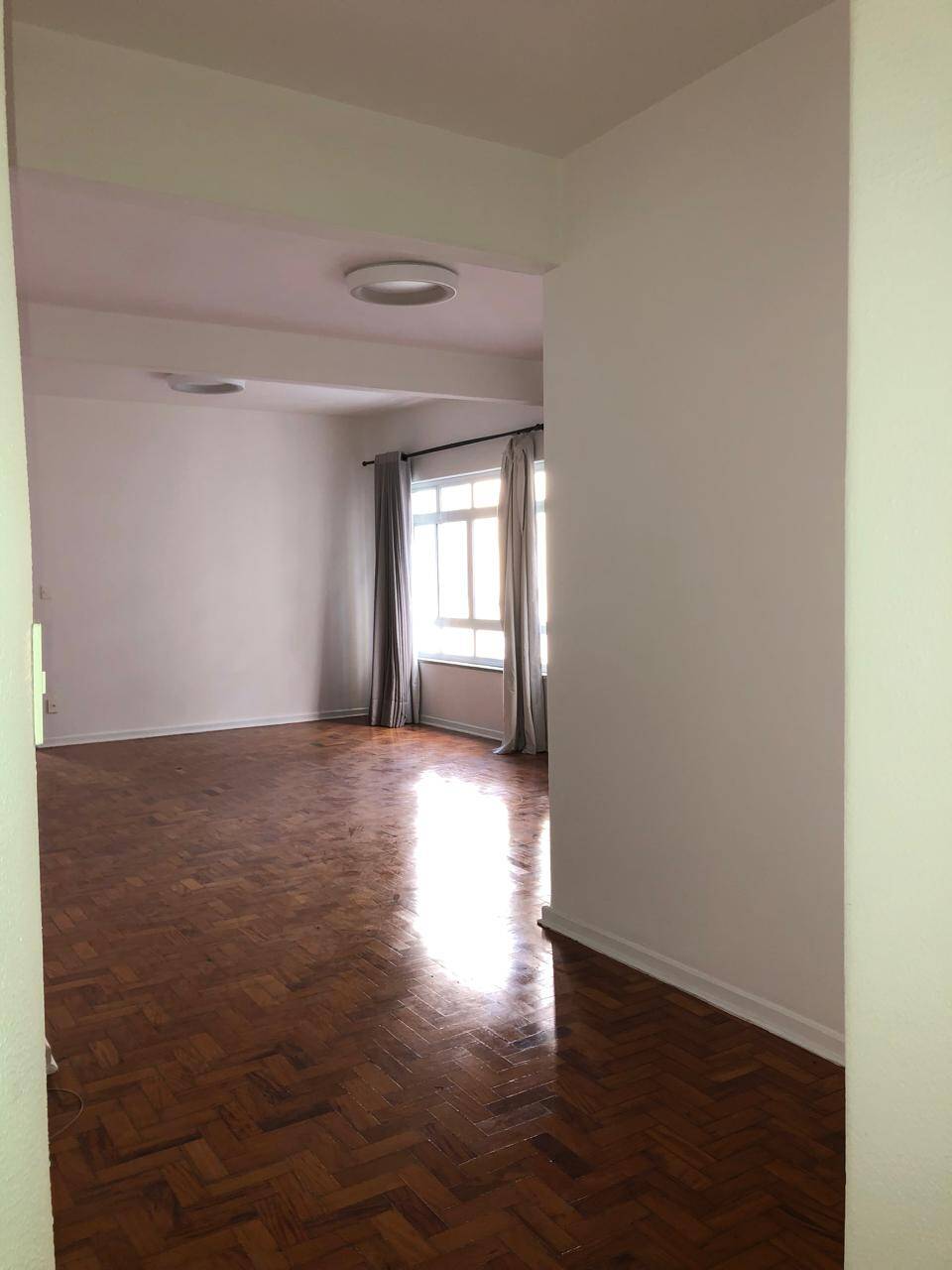  - Apartamento com 2 dormitórios para locação no Jardim Paulista