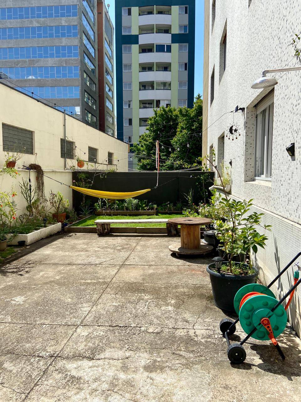  - Apartamento com 2 dormitórios à venda na Bela Vista