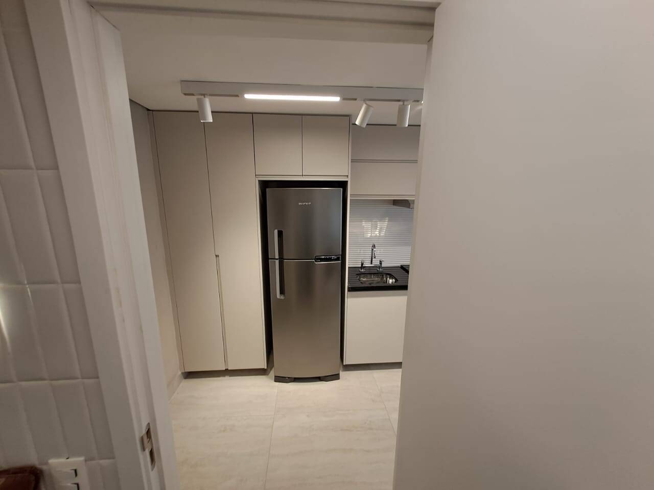 APARTAMENTO STUDIO PARA LOCAÇÃO , PINHEIROS , 1 DORM , 1 VAGA , 25,70 M2 - M Baroni Prime
