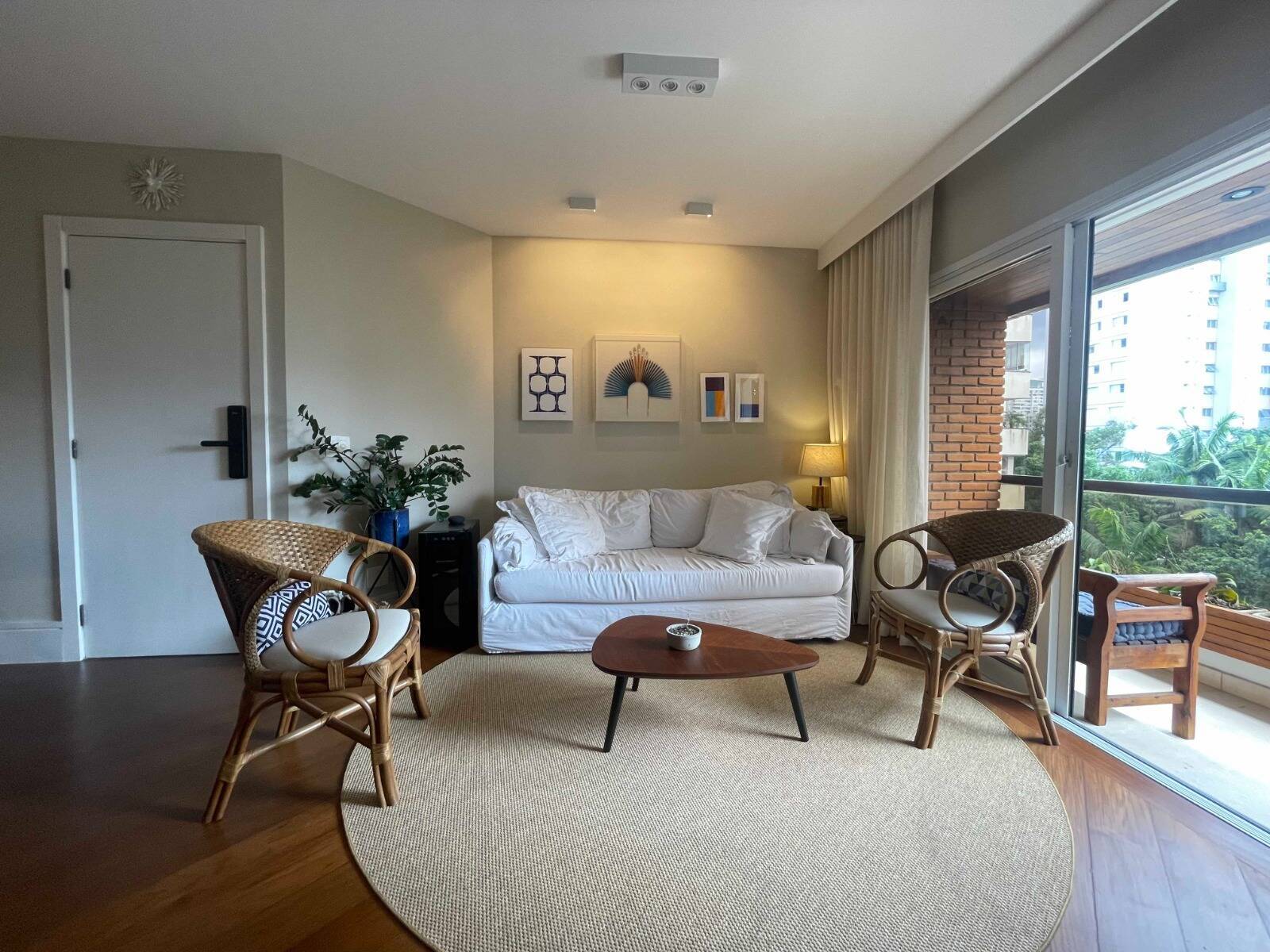 Apartamento à venda com 3 quartos, 110m² - Campo Belo,