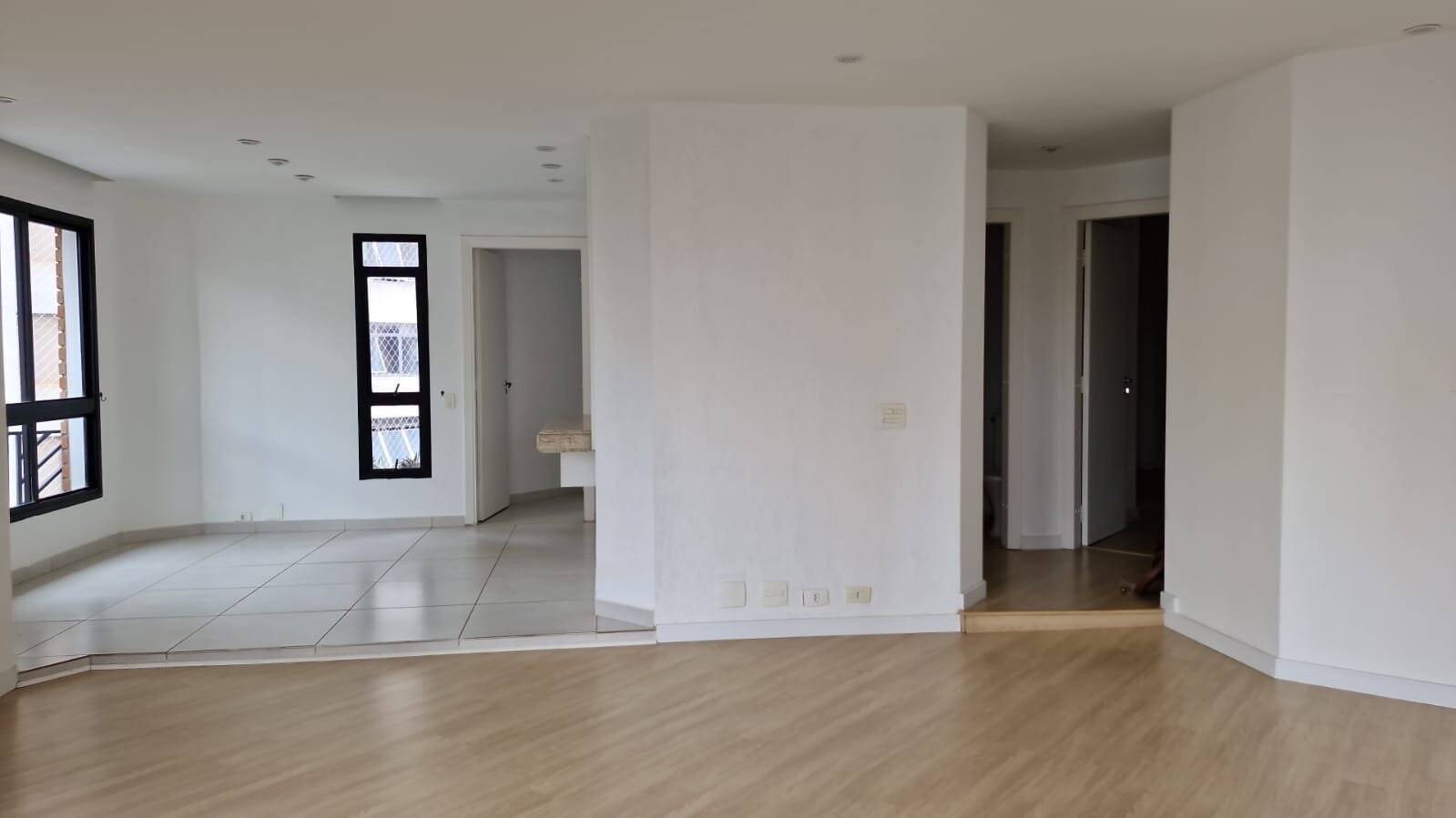  - Apartamento com 4 dormitórios para locação na Vila Mariana