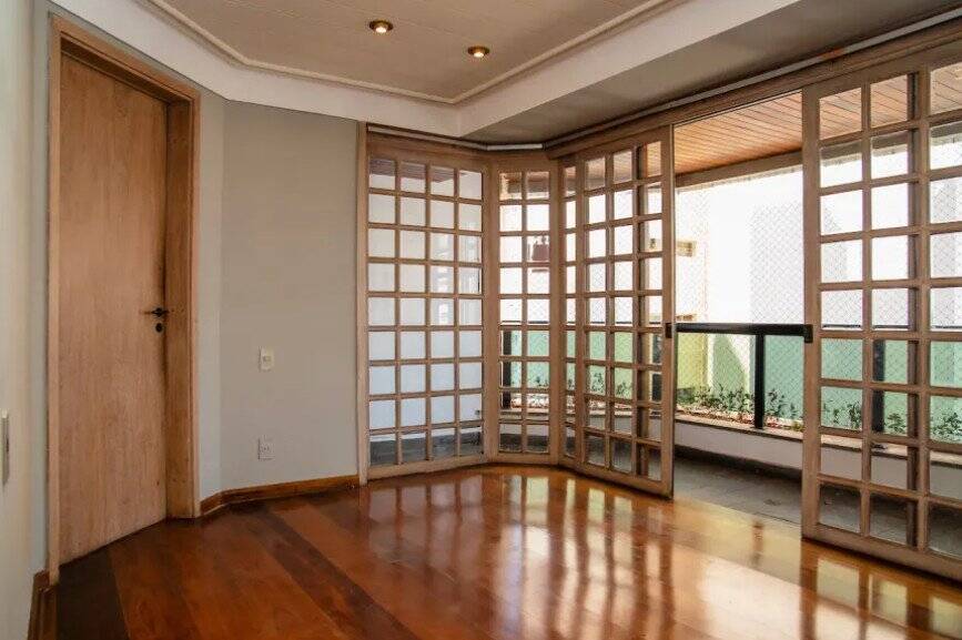  - Apartamento com 3 dormitórios para locação em Moema