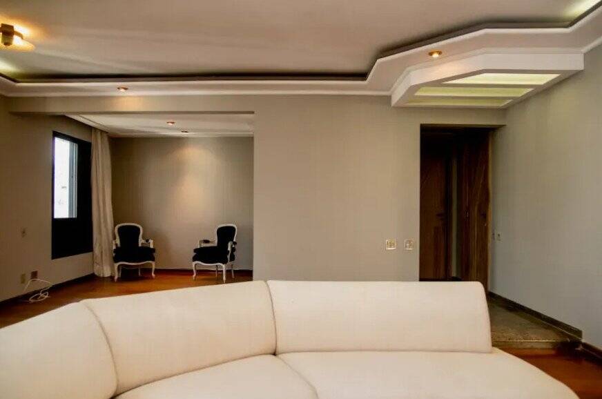  - Apartamento com 3 dormitórios para locação em Moema