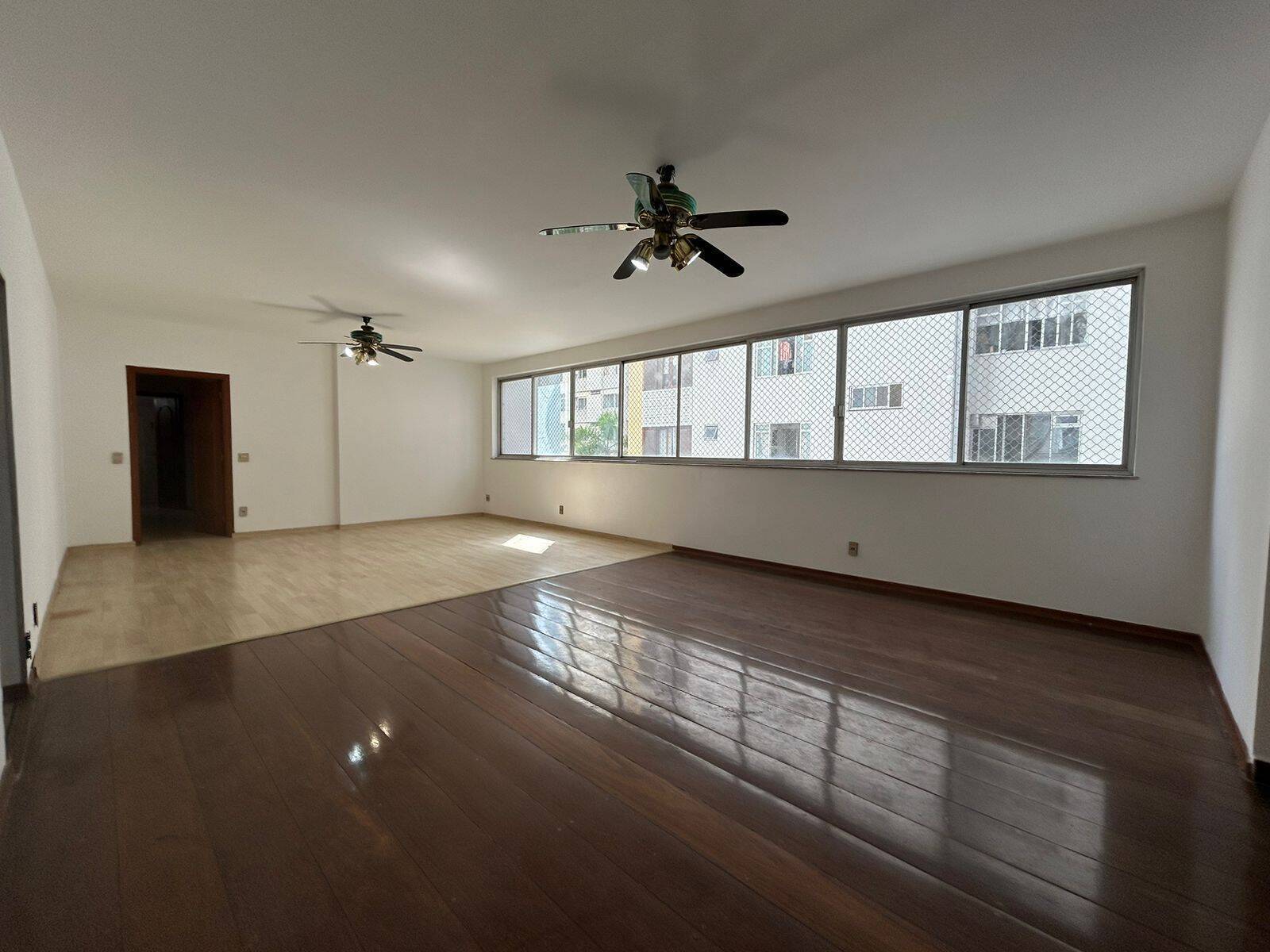 Apartamento à venda com 3 quartos, 200m² - Paraíso,