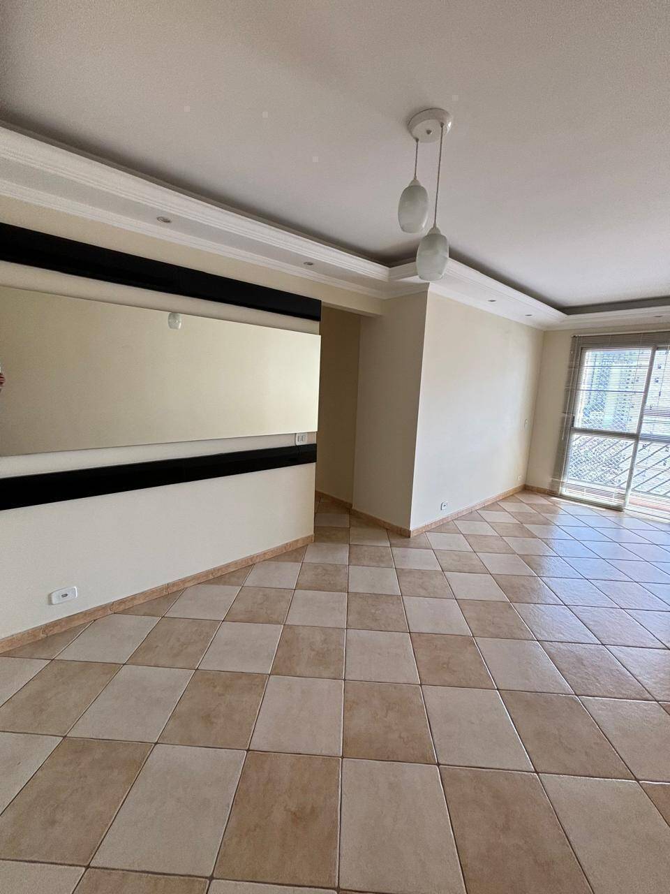  - Apartamento com 3 dormitórios para locação na Pompeia