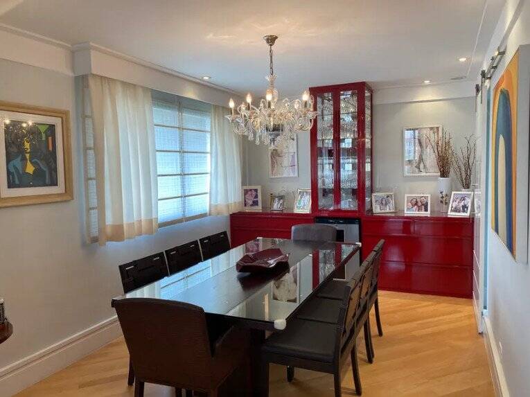  - Apartamento com 3 dormitórios para locação