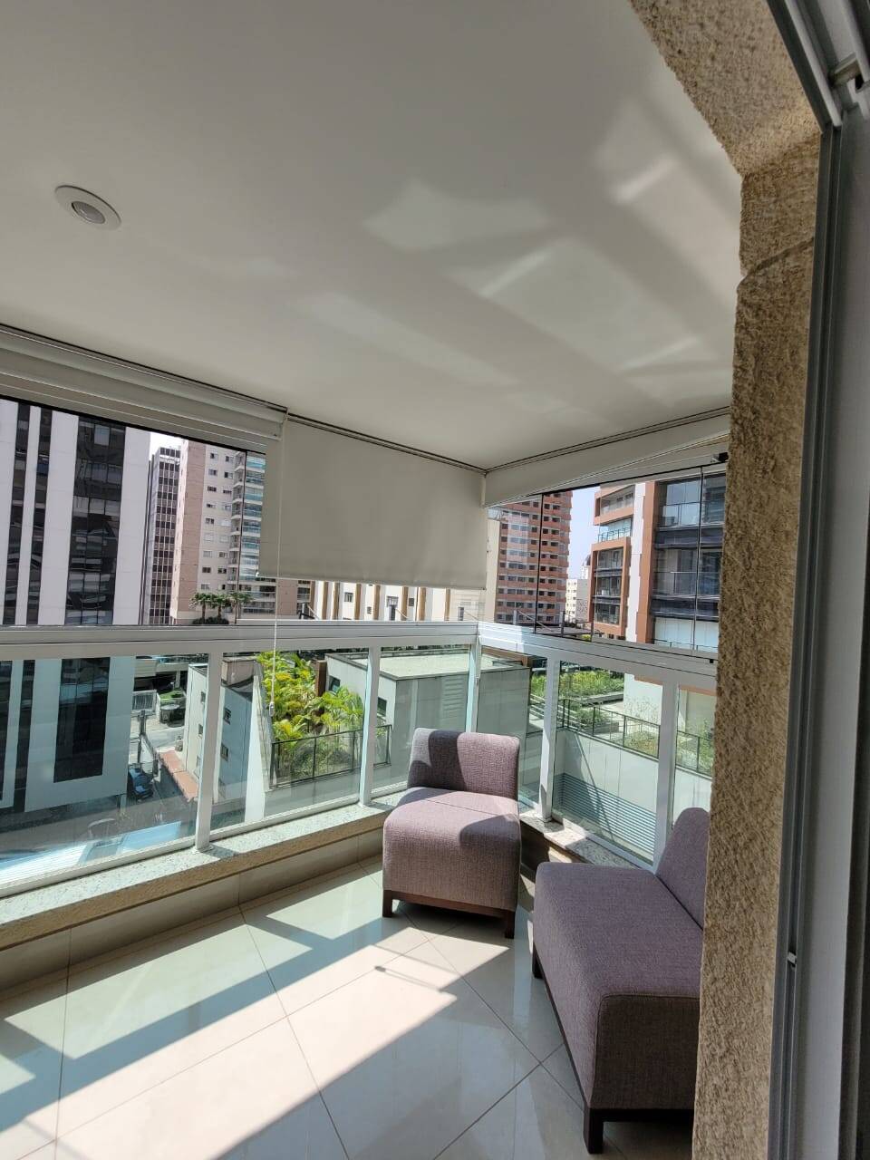 Studio para locação com varanda mobiliado, 35 m² - Itaim Bibi - M Baroni Prime