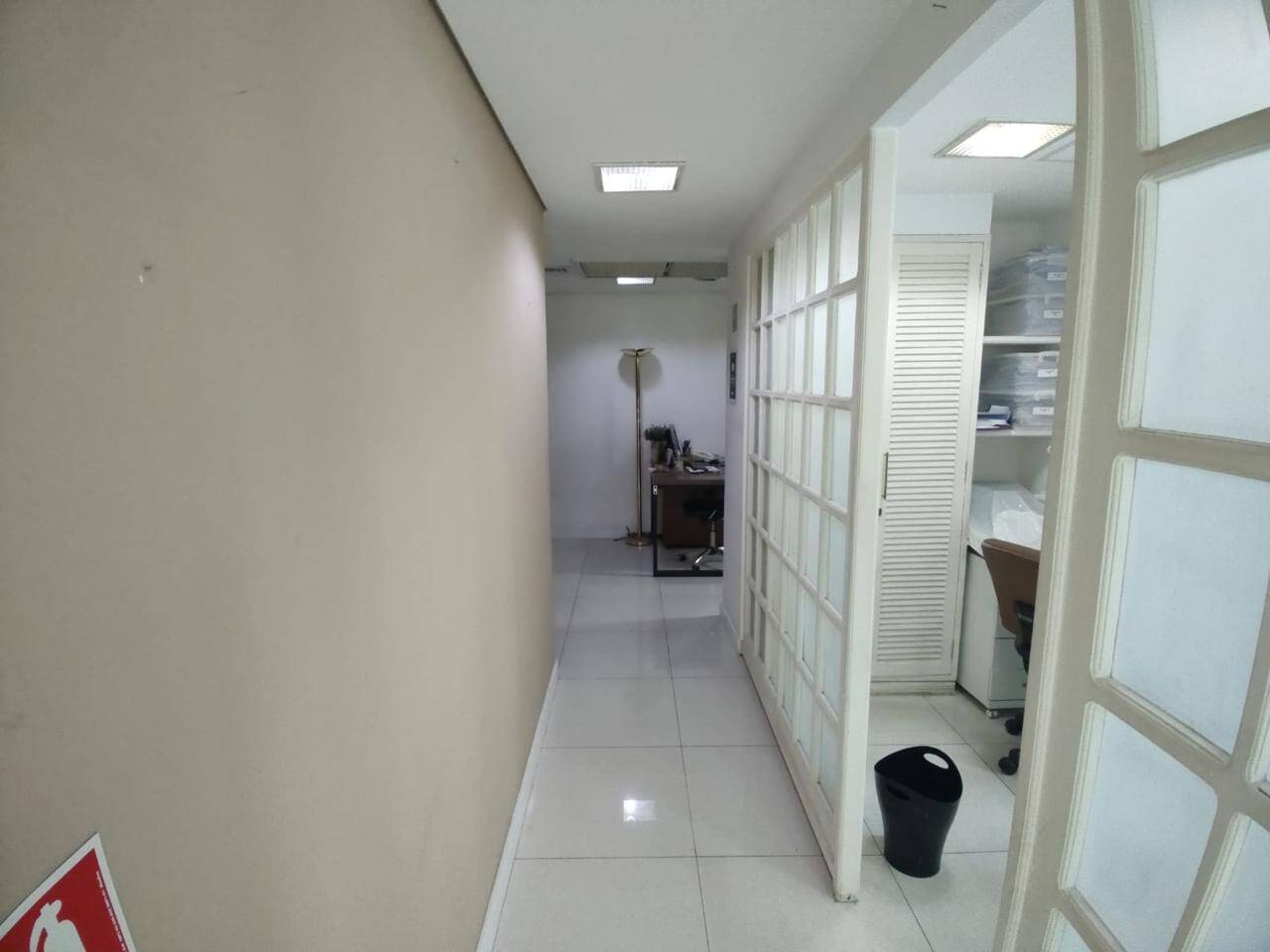  - Conjunto comercial com 2 salas para locação em Moema