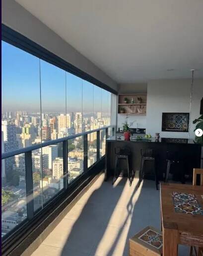  - Apartamento com 3 dormitórios para locação na Cerqueira César