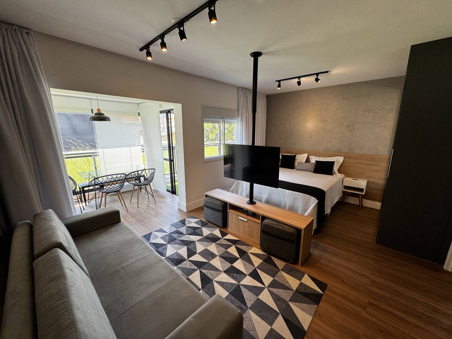 Apartamento Garden mobiliado para locação, 01 Dormitório 02 vagas, 77m² - M Baroni Prime