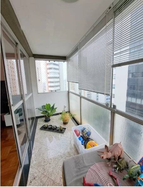 Apartamento à venda com 3 quartos, 133m² - Perdizes,