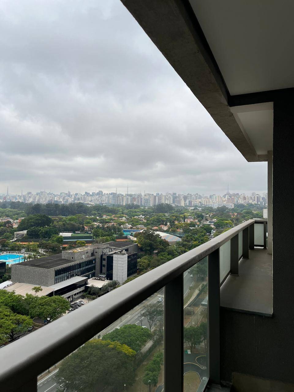  - Apartamento com 1 dormitório à venda em Moema 45m²