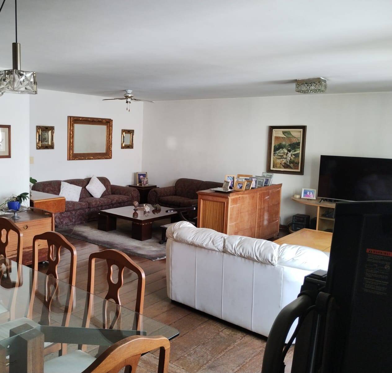 Apartamento à venda com 3 quartos, 207m² - Jardim Paulista,