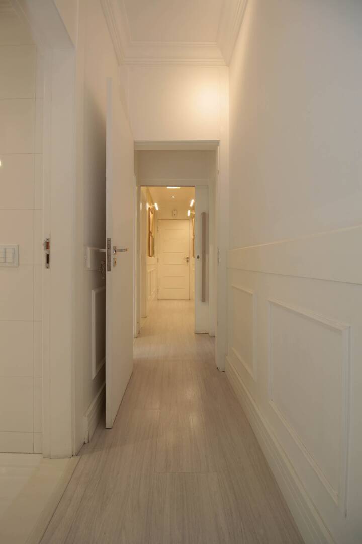  - Apartamento na rua Haddock Lobo esquina da Oscar Freire com 3 dormitórios