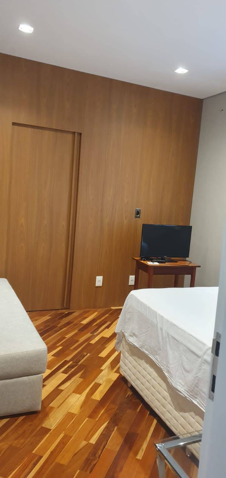 Casa à venda com 4 quartos, 180m² - Vila São Silvestre,